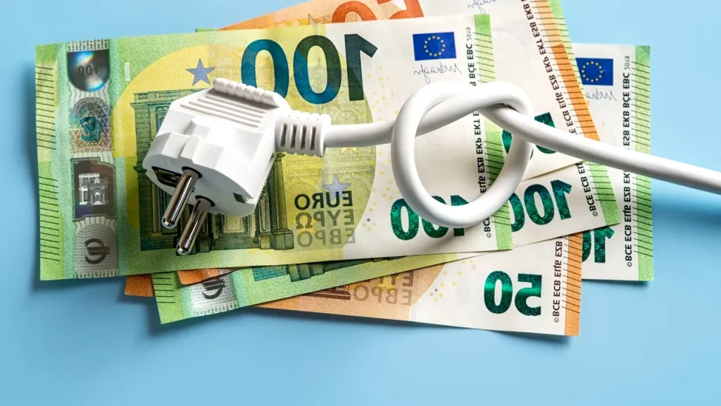 Bani înapoi de la furnizorul de energie: Documentul care îți reduce factura dacă becurile „joacă” în casă